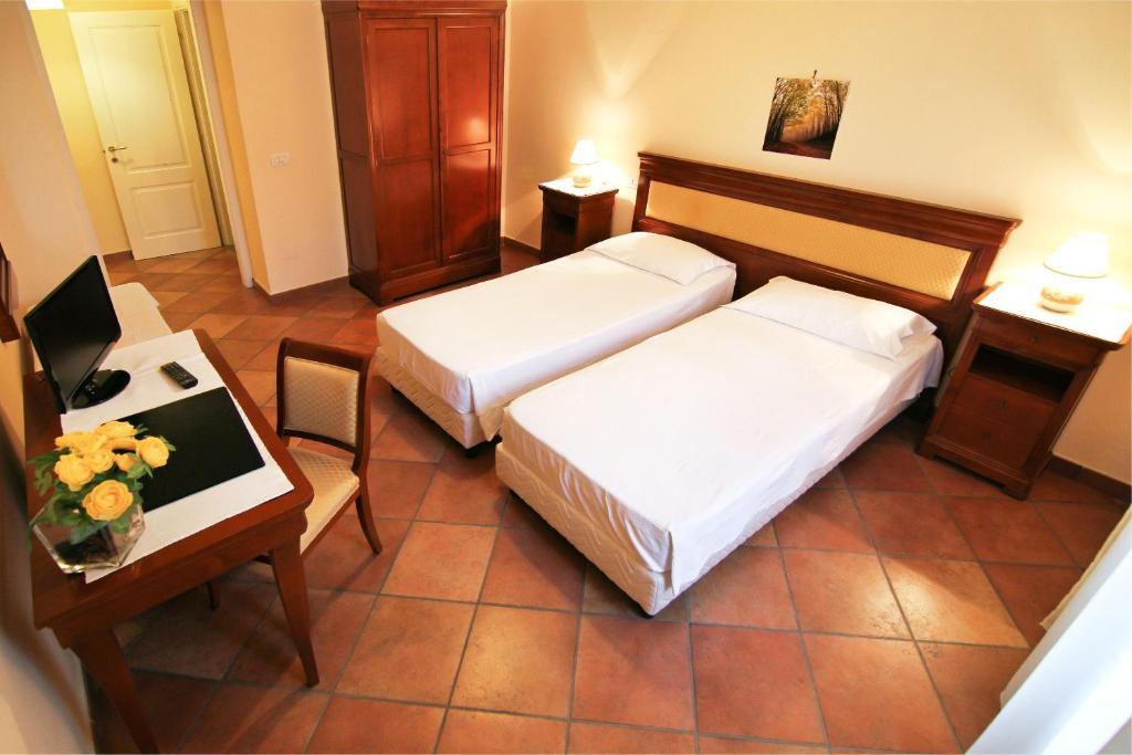 L' Antico Cortile Hotel Caserta Ruang foto