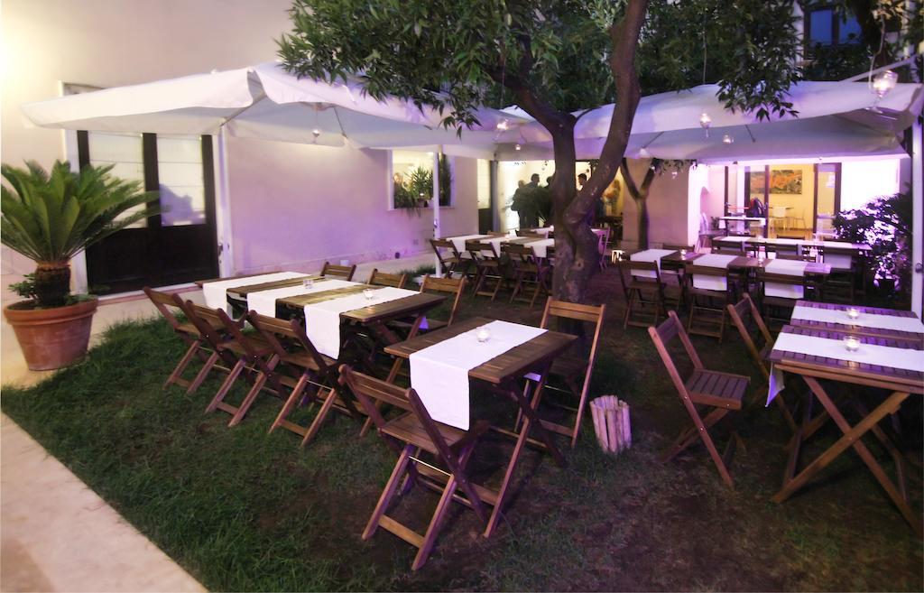 L' Antico Cortile Hotel Caserta Bagian luar foto